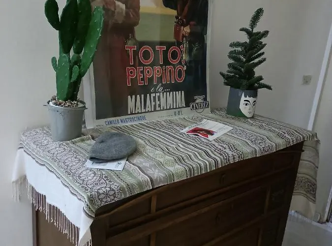 Makefemmina * Nápoly